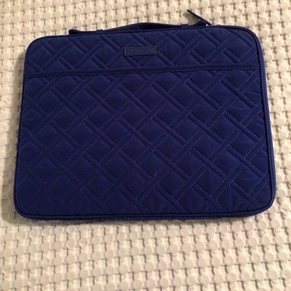 Vera Bradley Tablet Tamer Organizer - Picture 1 of 1